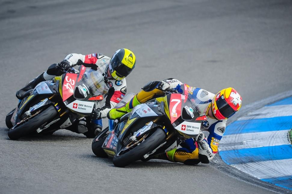 http://swiss-moto-racing.ch/images/gallery/asr_duo_3.jpg